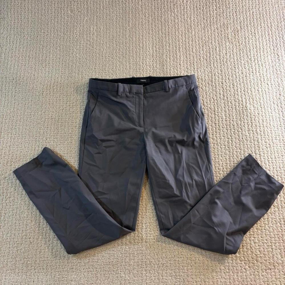Theory straight leg Gray dress pants women’s Size 4